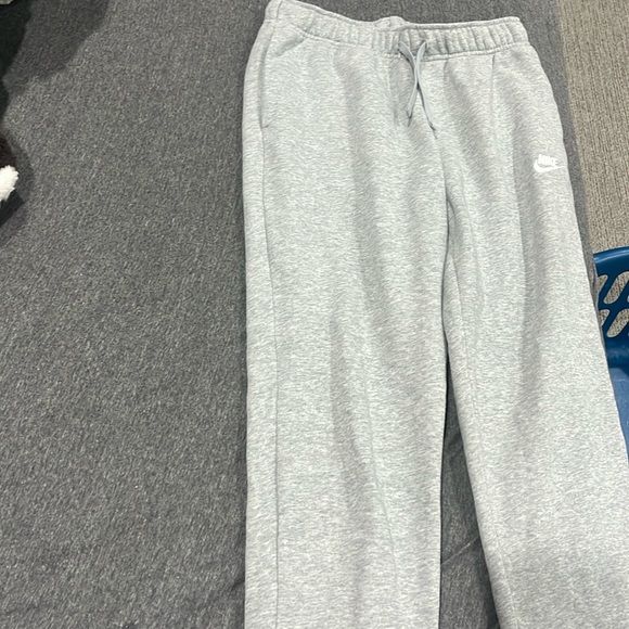 COPY - Light gray Nike sweats, size small - Picture 1 of 5